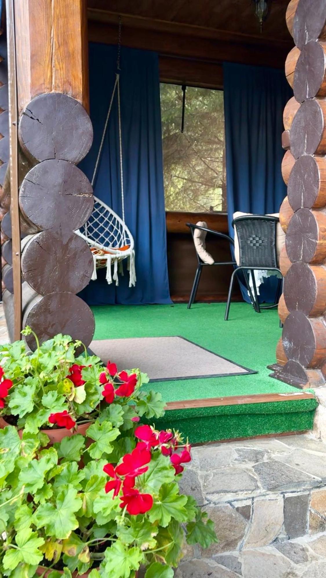 בוקובל Cottage Karinka מראה חיצוני תמונה